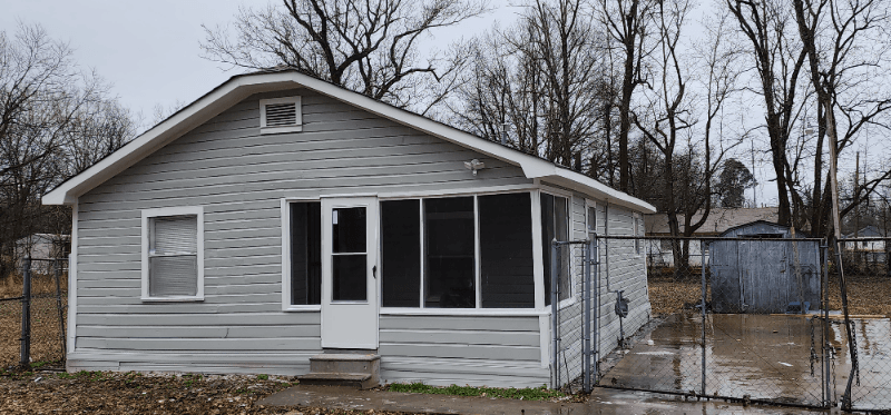 Pine Bluff House: 3526 west short 2nd
