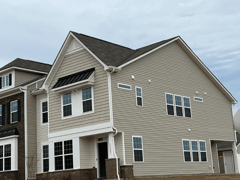 Charlotte Townhome: 15623 Country House Street