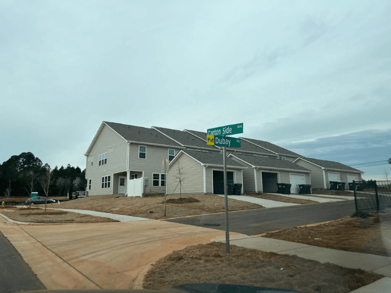 Charlotte Townhome: 15623 Country House Street