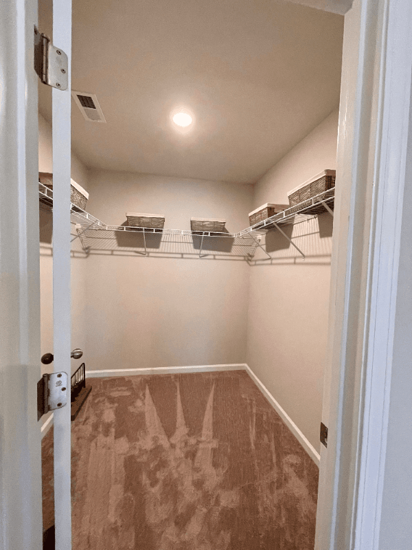 Charlotte Townhome: 15623 Country House Street