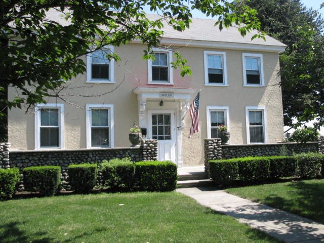 Milford Apartment: 77 Purchase Street