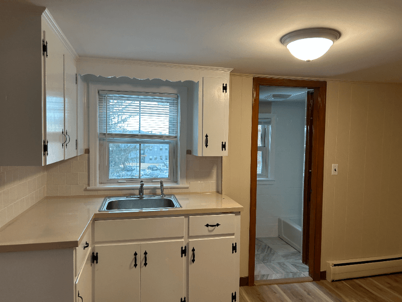 Milford Apartment: 77 Purchase Street