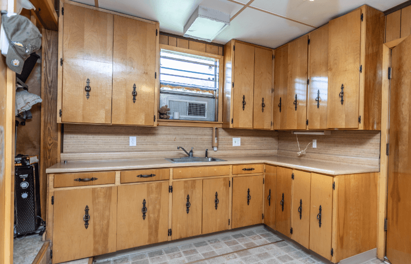 Gainesville House: 1201 Whaley Dr