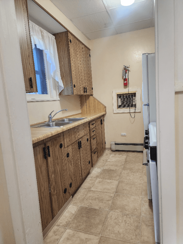 Pueblo Apartment: 425 Colorado ave