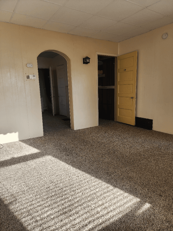 Pueblo Apartment: 425 Colorado ave