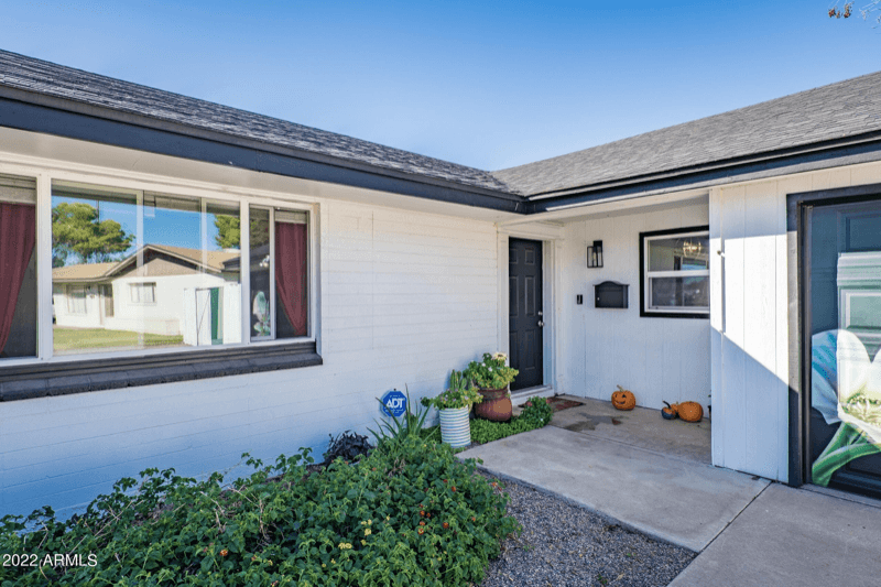 Phoenix House: 7830 N 32nd Dr