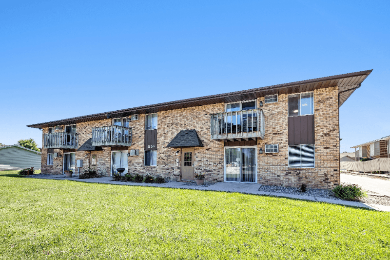 Green Bay Apartment: 1856 Verlin Rd