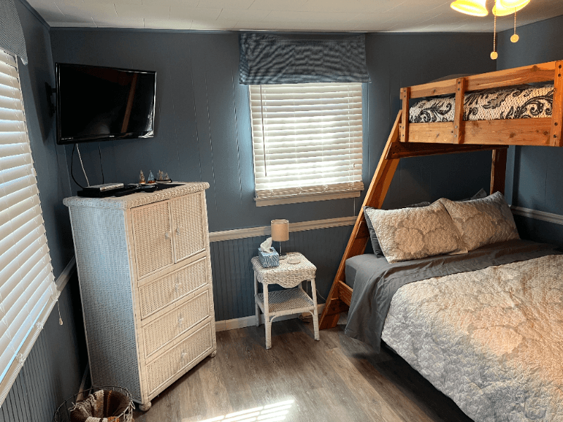 North Myrtle Beach House: 305 22nd Ave North