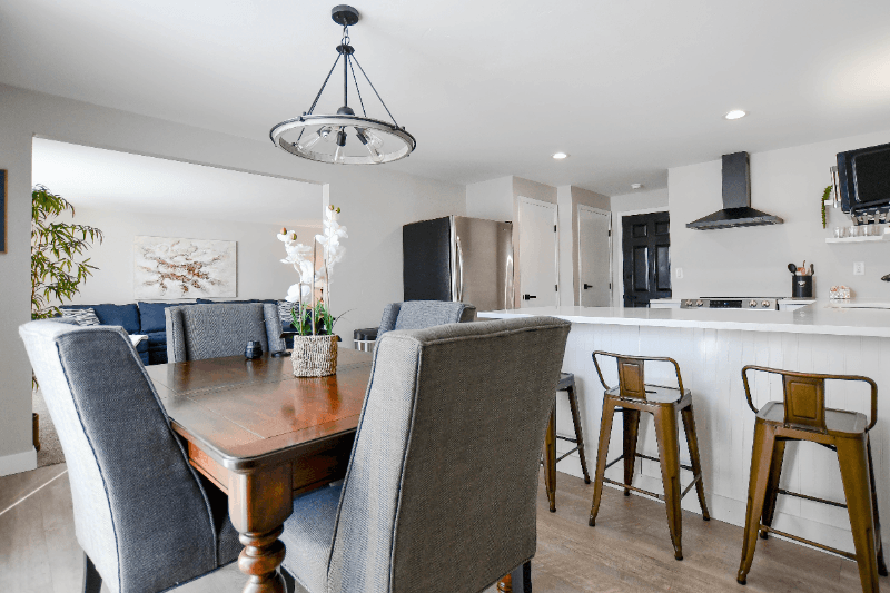 De Pere Townhome: 416 Aloysius Ct