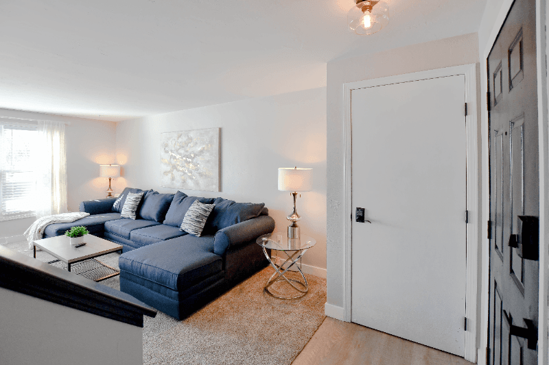 De Pere Townhome: 416 Aloysius Ct
