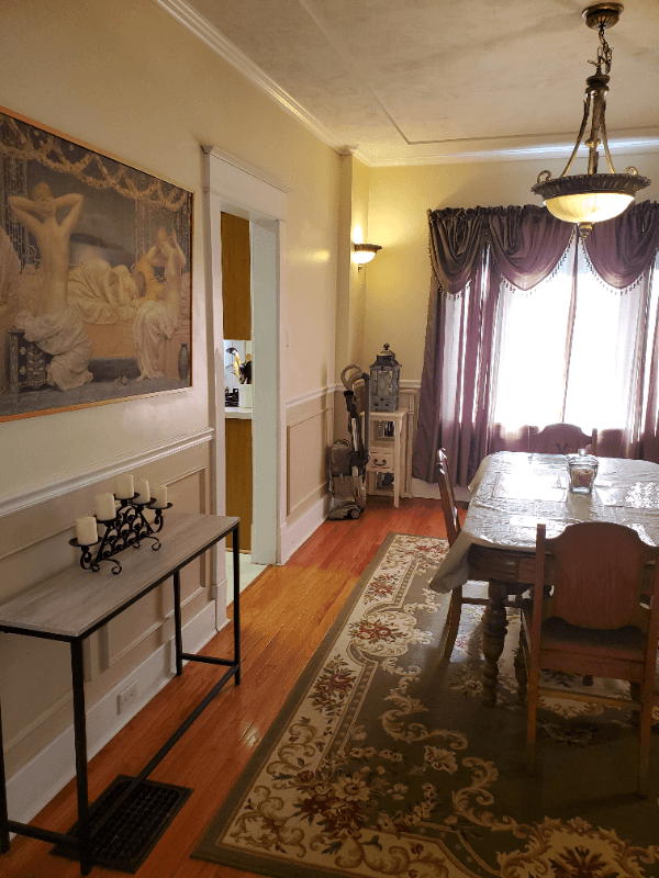 Carnegie House: 320 Knox Ave