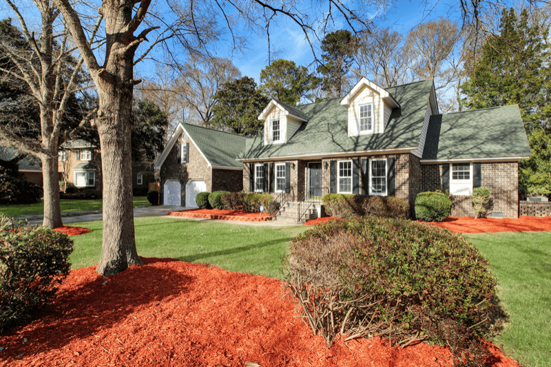 Summerville House: 305 Mayfield St