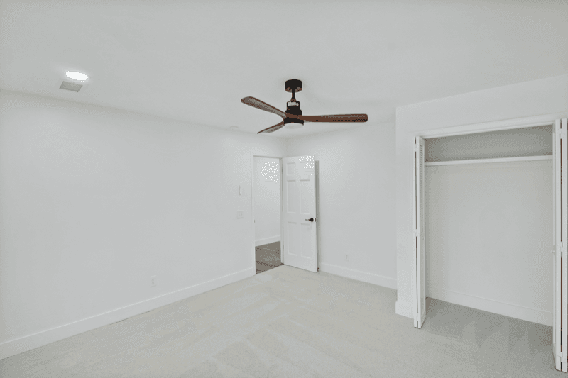Summerville House: 305 Mayfield St