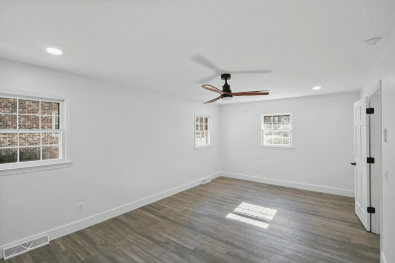 Summerville House: 305 Mayfield St