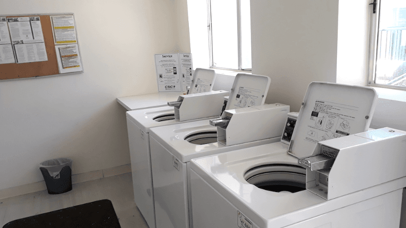 Sherman Oaks Apartment: 4450 Murietta Ave