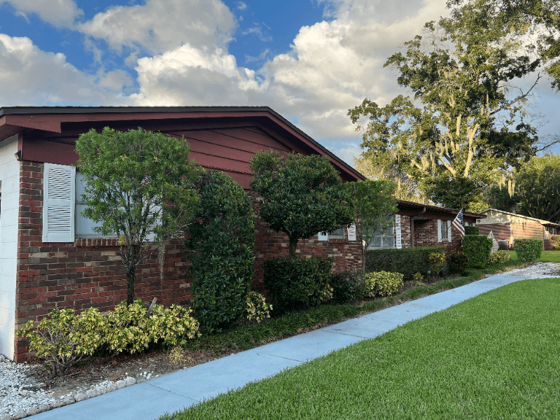 Lakeland House: 615 W Pipkin Road