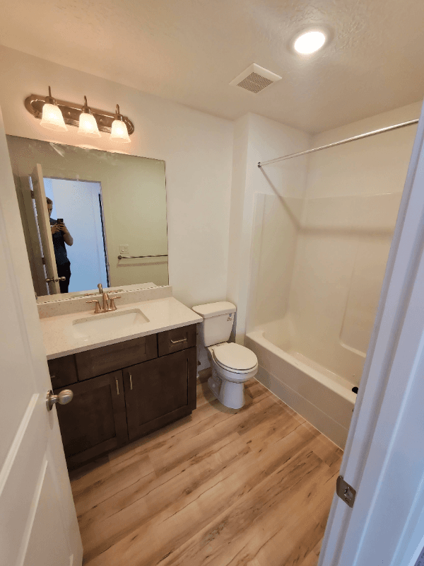 Bluffdale Townhome: 568 Lewski ln