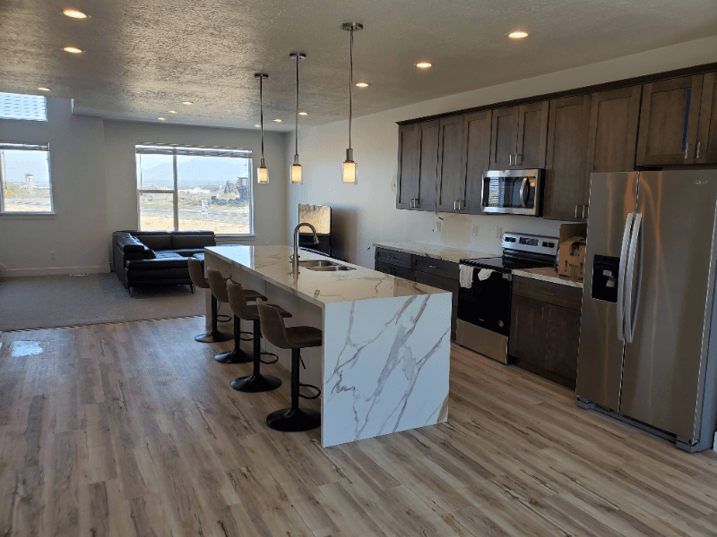 Bluffdale Townhome: 568 Lewski ln