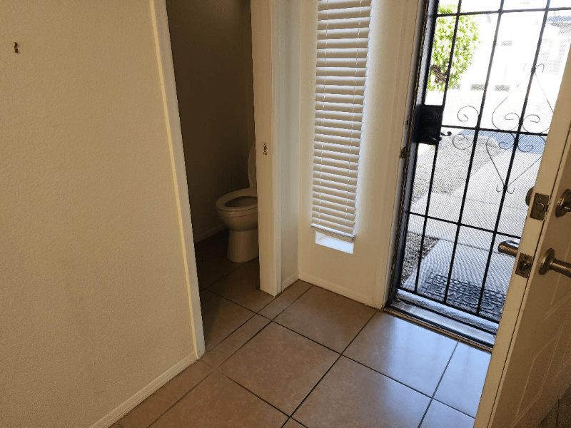Peoria Townhome: 8708 N. Fountain Dr.