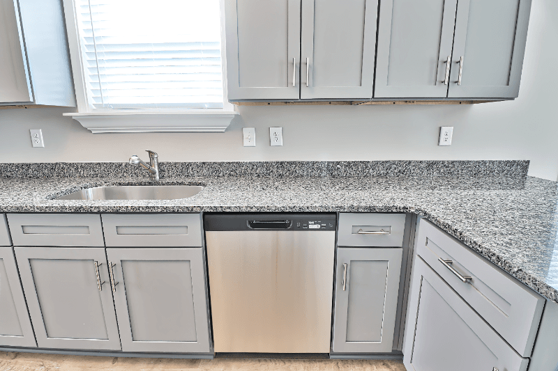 Longs House: 857 Twickenham Loop