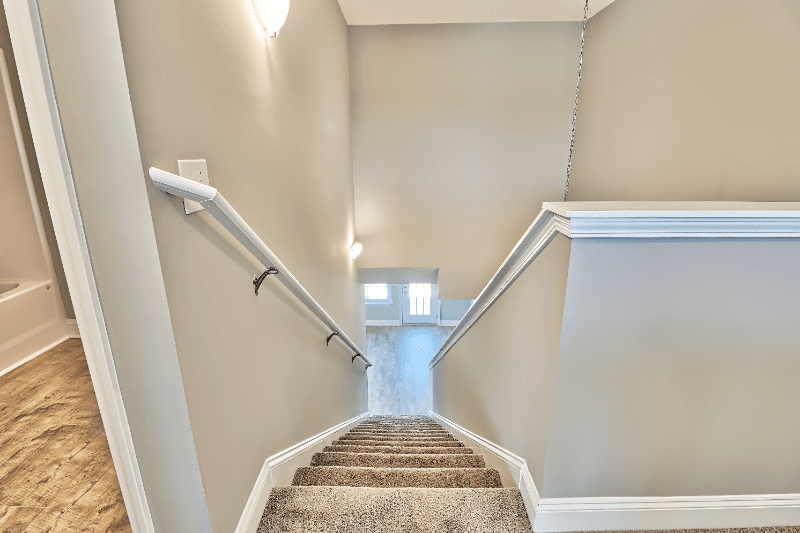 Longs House: 857 Twickenham Loop