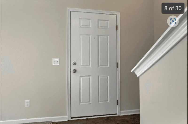 Johnstown House: 504 Pheasant Ct