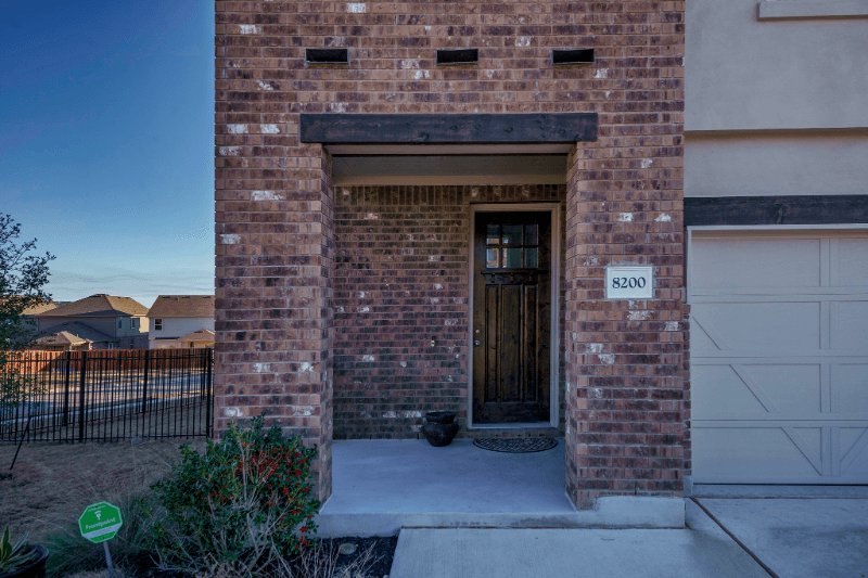 Lago Vista House: 8200 PRAIRIE RYE DR