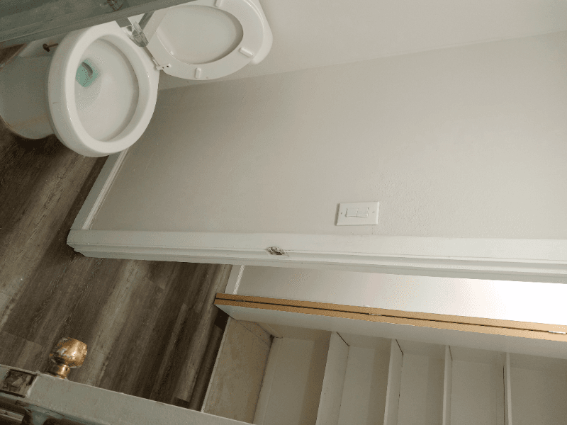 Sanford Apartment: 2541 S Myrtle Ave