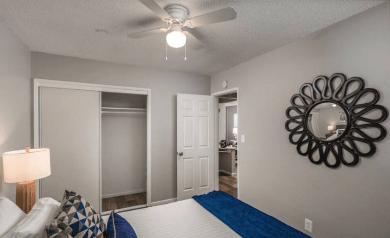 San Diego Apartment: 4473 Menlo Ave