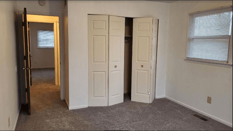 Lansing Townhome: 2819 Stoneleigh Dr