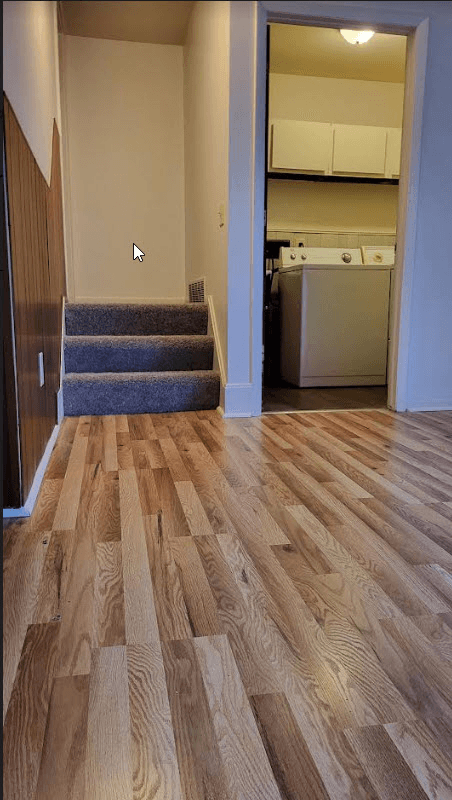 Lansing Townhome: 2819 Stoneleigh Dr