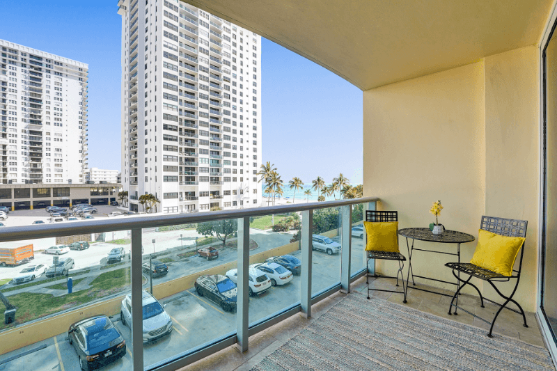 Hollywood Condo: 2501 S Ocean Dr