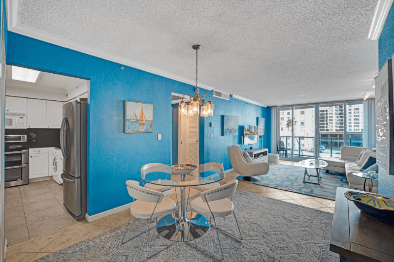 Hollywood Condo: 2501 S Ocean Dr