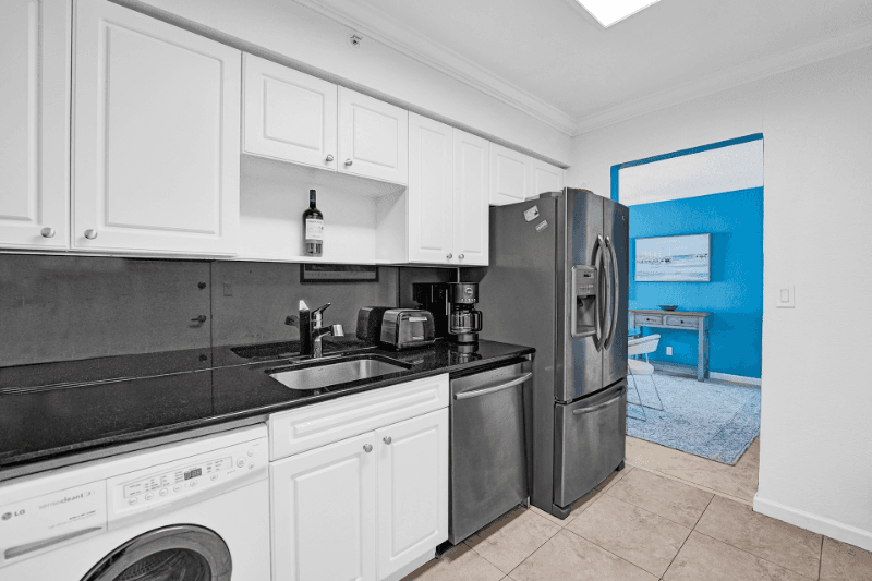 Hollywood Condo: 2501 S Ocean Dr