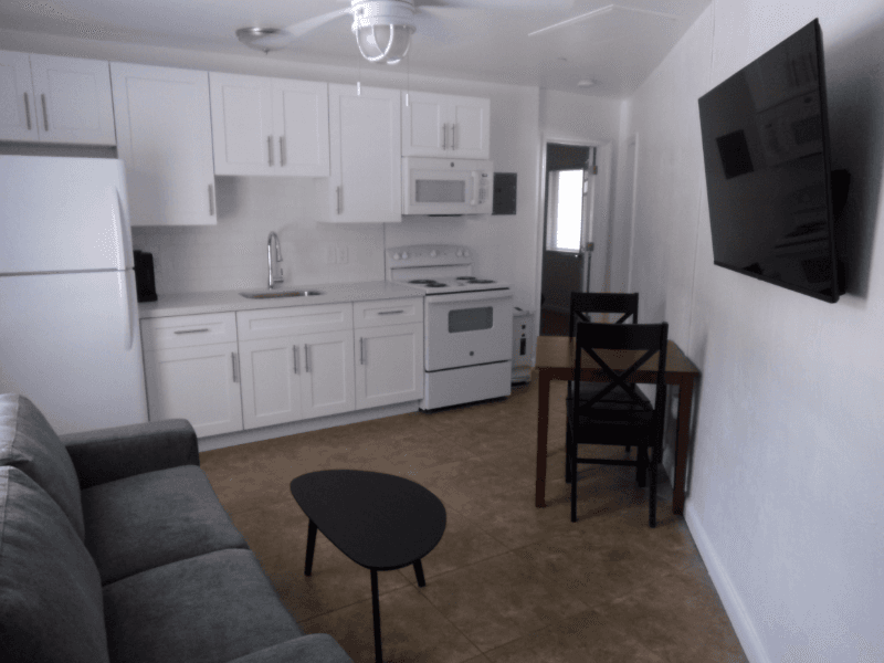 Tavernier Apartment: 101 Caloosa Street