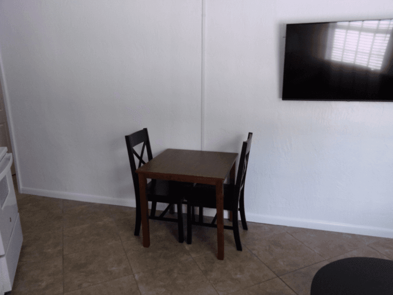 Tavernier Apartment: 101 Caloosa Street
