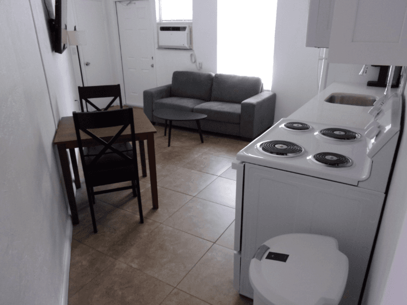 Tavernier Apartment: 101 Caloosa Street