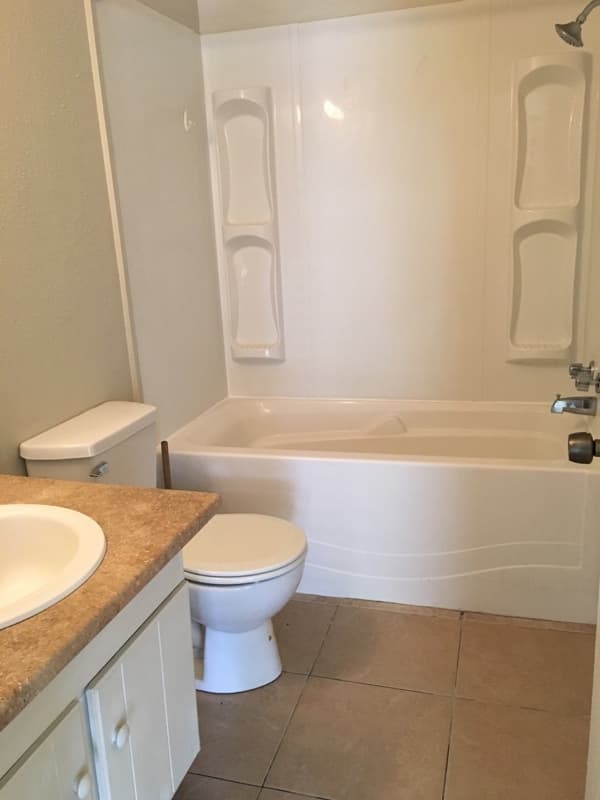 Lafayette Apartment: 327 General Mouton Ave