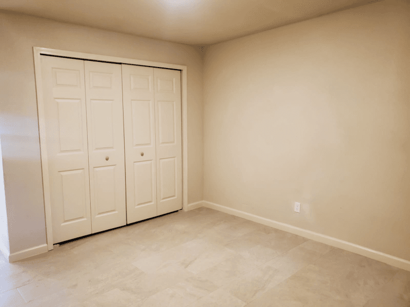 San Antonio House: 118 Esmeralda Dr
