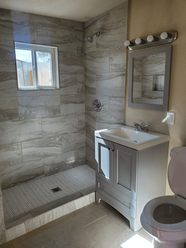 San Antonio House: 118 Esmeralda Dr