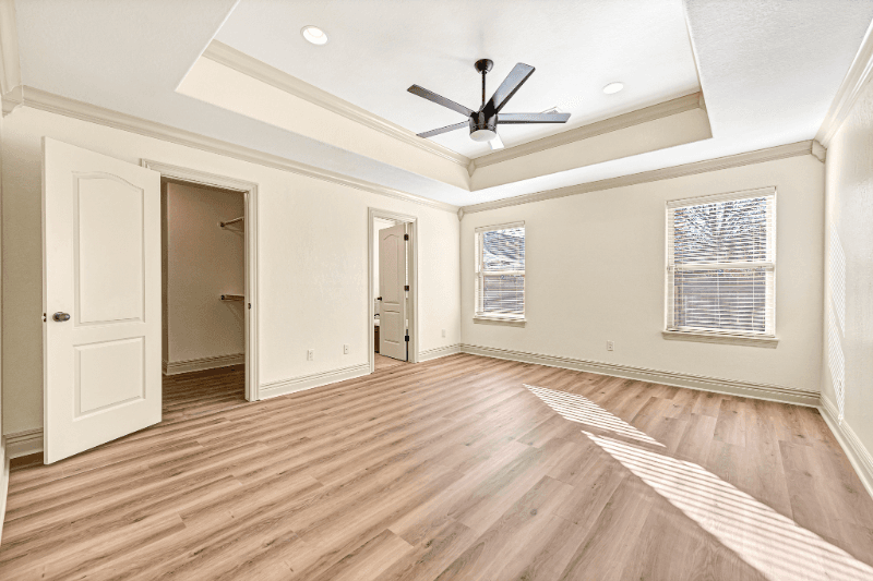 Bentonville House: 103 NE Chicory Ln