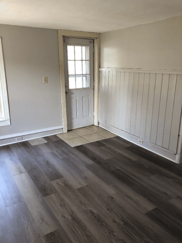 Liverpool House: 206 Balsam St