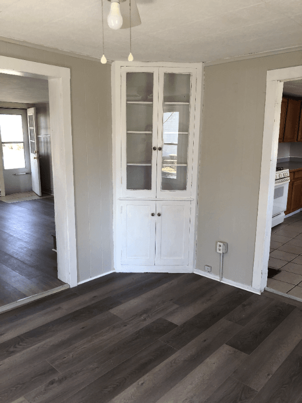 Liverpool House: 206 Balsam St