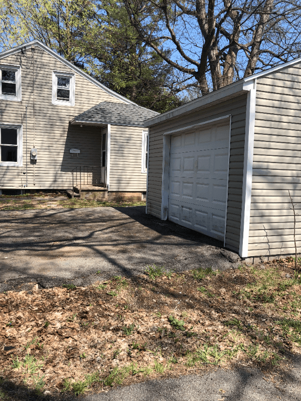 Liverpool House: 206 Balsam St