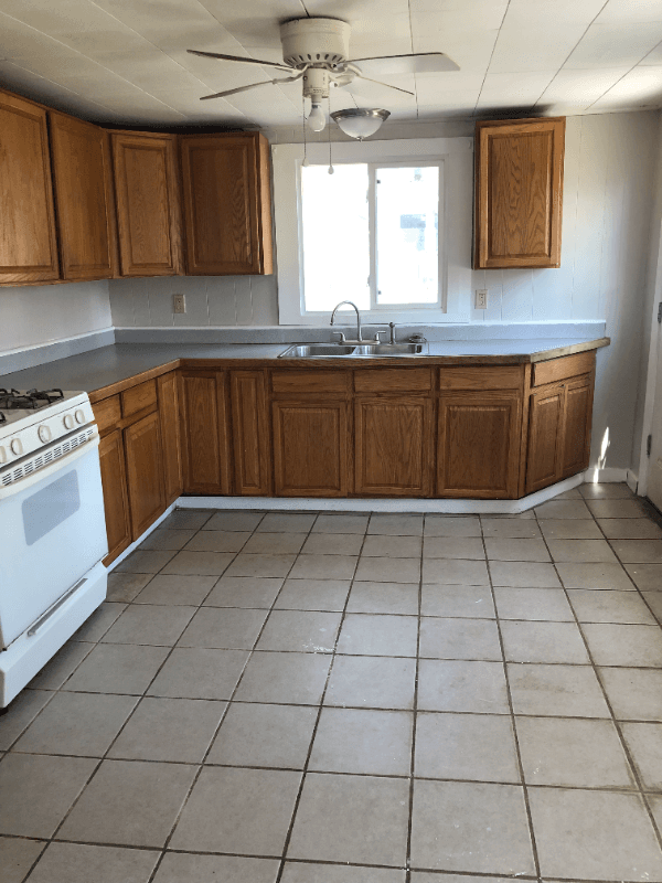Liverpool House: 206 Balsam St