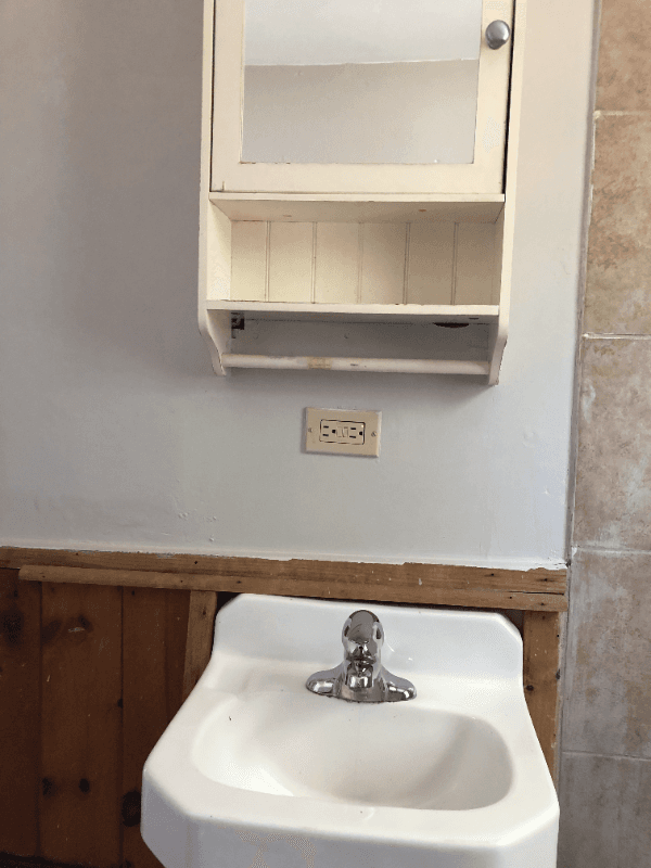 Liverpool House: 206 Balsam St
