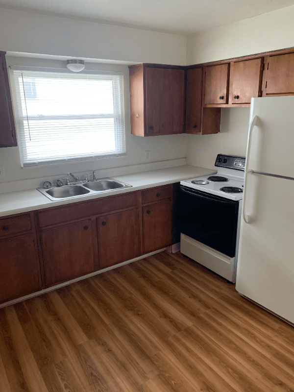 Akron House: 1210 Wyley Ave
