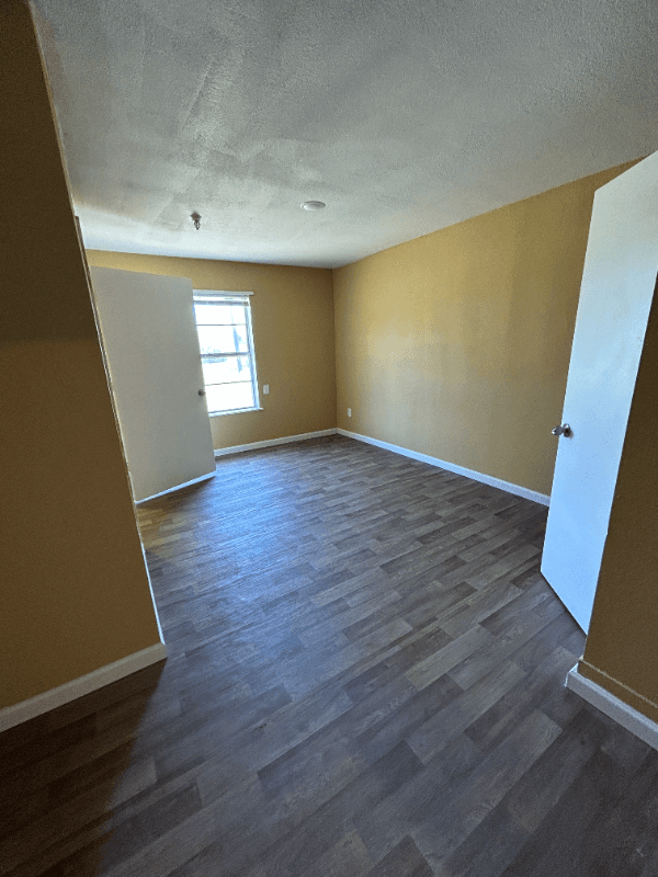 Cooper Multiplex: 101 SE Eighth St
