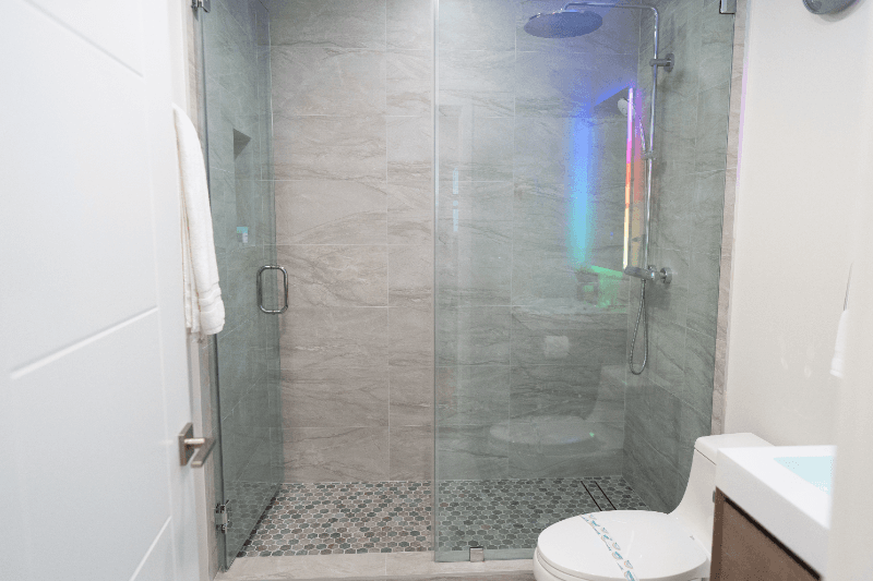NORTH HOLLYWOOD Apartment: 11249 HUSTON ST
