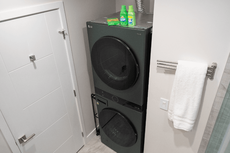 NORTH HOLLYWOOD Apartment: 11249 HUSTON ST